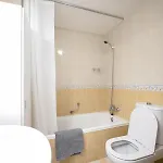 Spacious 2-bedroom With Free Parking Sitio de Calahonda