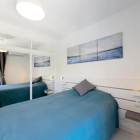Lejlighed Spacious 2-bedroom With Free Parking *