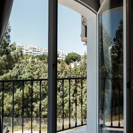 Lejlighed Spacious 2-bedroom With Free Parking *