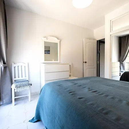 Spacious 2-bedroom With Free Parking Apartment Sitio de Calahonda