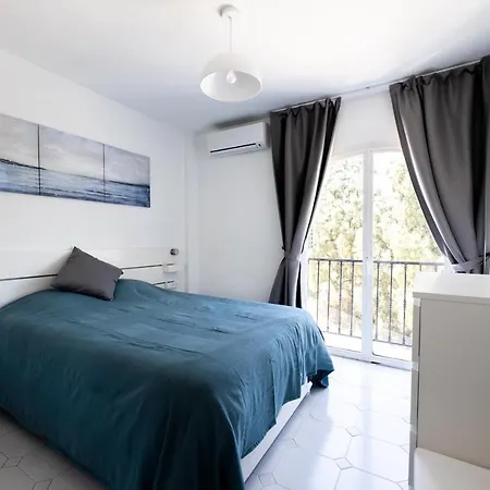 Spacious 2-bedroom With Free Parking *