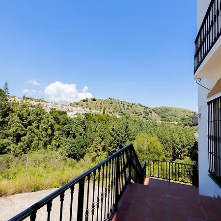 Lejlighed Spacious 2-bedroom With Free Parking