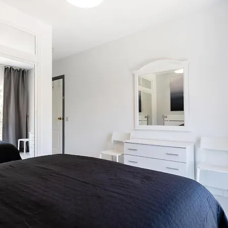 Spacious 2-bedroom With Free Parking Apartment Sitio de Calahonda