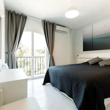 Apartment Spacious 2-bedroom With Free Parking *